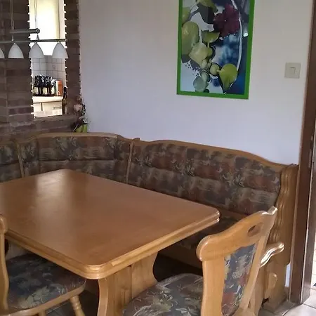 Monteur-haus Nyaraló